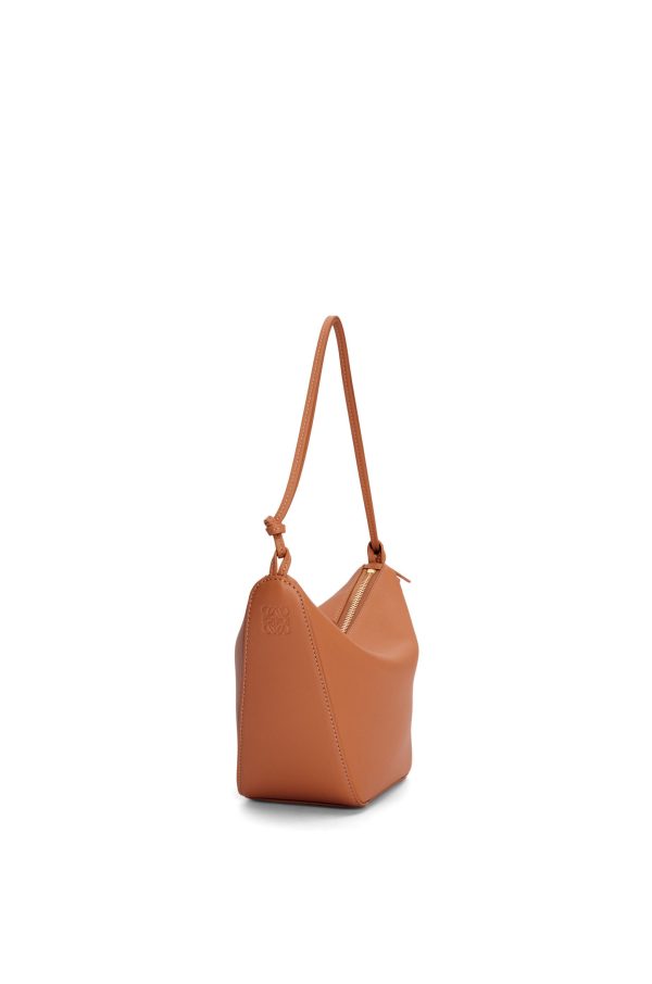 bolso-loewe-mini-hammock-camel