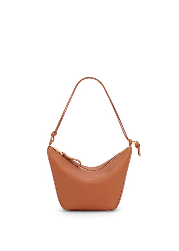 bolso-loewe-mini-hammock-camel