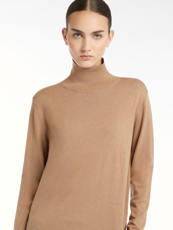 JERSEY DE CUELLO ALTO DE SEDA MAXMARA