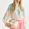 BLUSA BLANCA FLORES ESSENTIEL