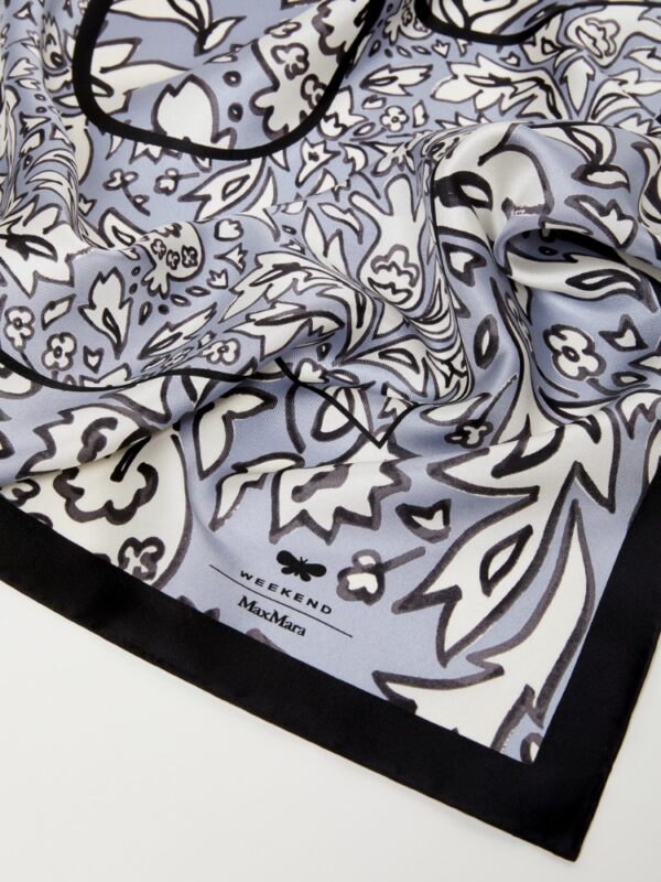 FULAR DE SEDA MAXMARA