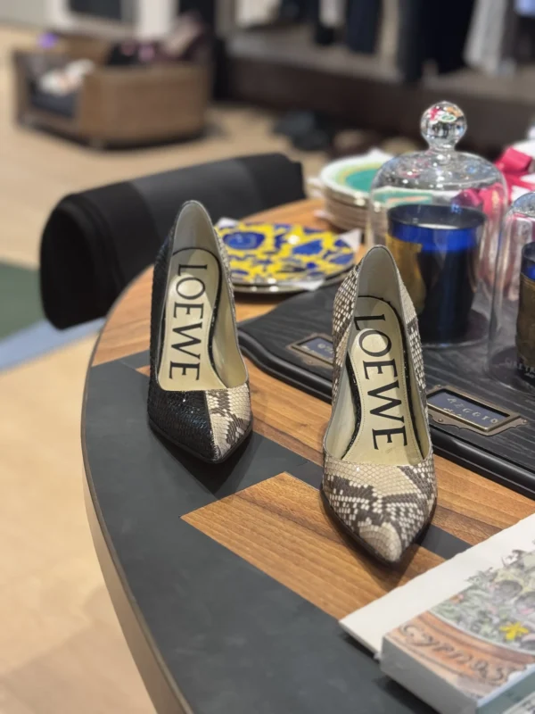 TACON LOEWE PIEL SERPIENTE