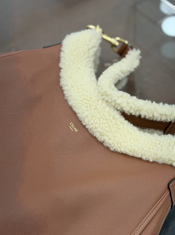 BOLSO HOBO PIEL CELINE