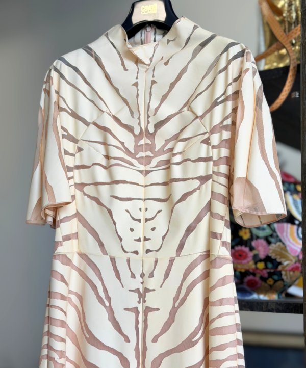 vestido carven